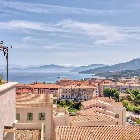 Duplex De Haut Standing LʼÎle-Rousse